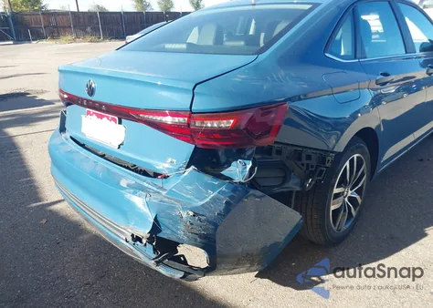 2025 Volkswagen Jetta 1.5T Se из США, поврежденный, VIN 3VW7X7BUXSM088345